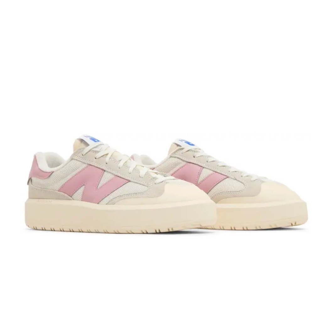 NEW BALANCE SNEAKERS 💖👟 💕 men 8.5/women 9